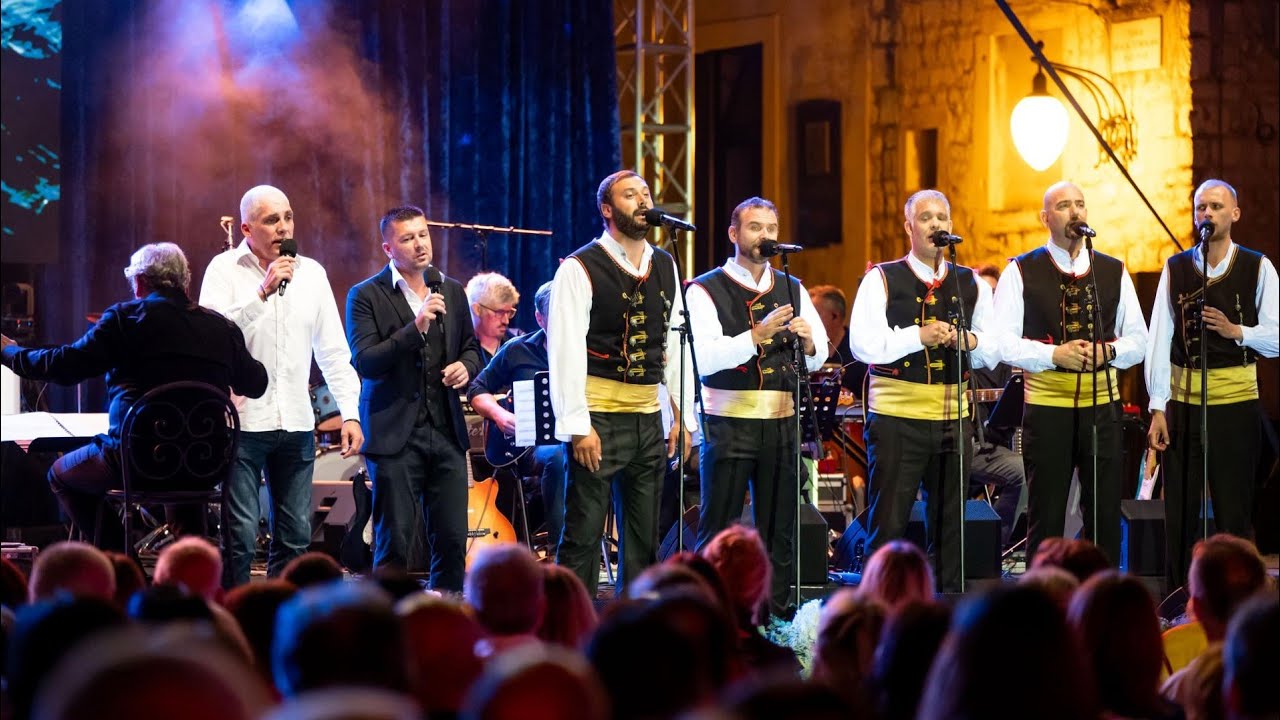 Malo reć' je volin te / Boris Oštrić & Branimir Bubica i Klapa Sebenico ( Šansona 2025 / Live )