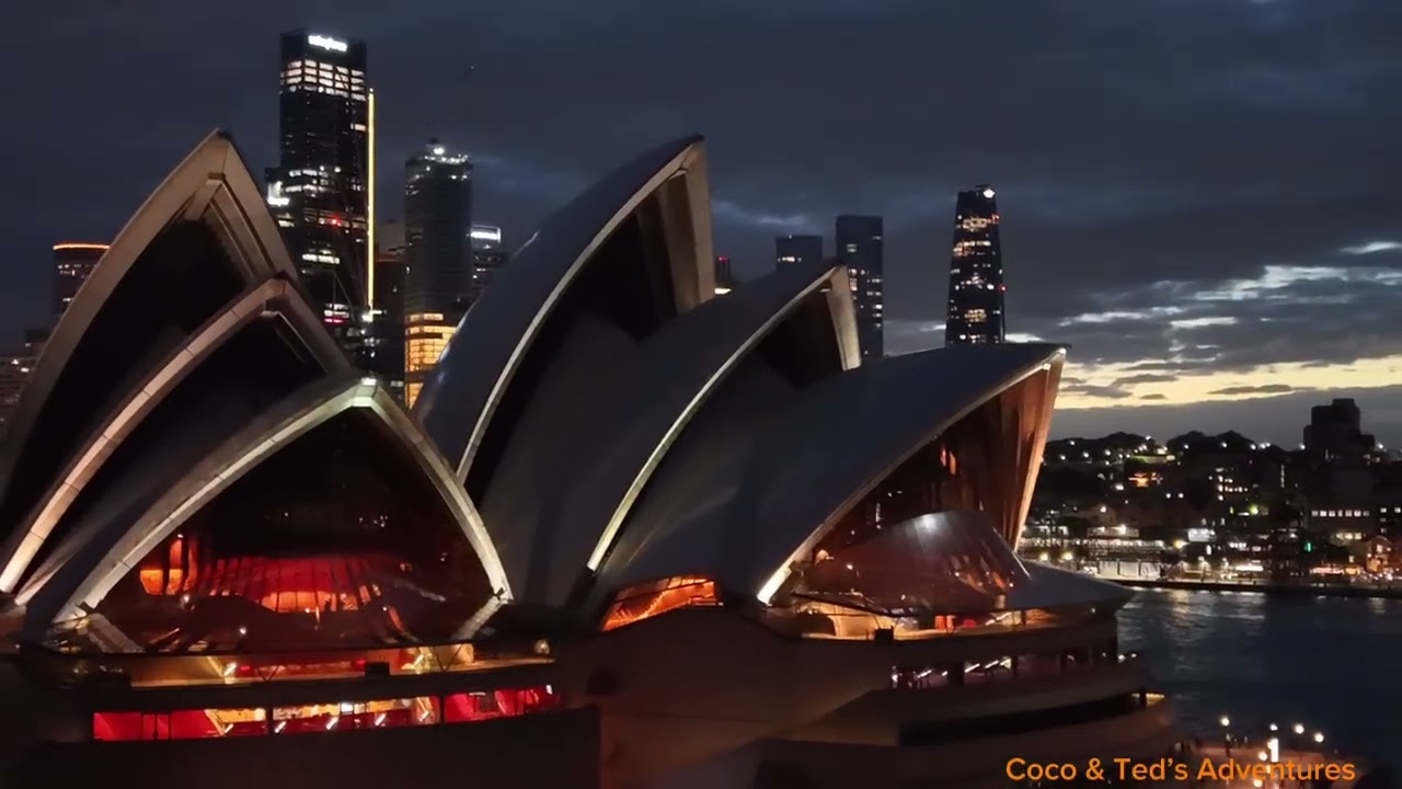 Sydney opera house and bridge 