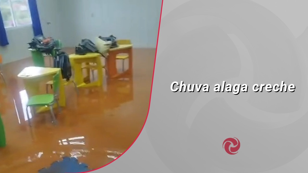 Crianças ficam ilhadas em creche de Itabirito
