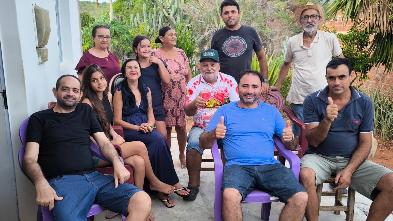 REUNI&Atilde;O DE FAM&Iacute;LIA E BATE PAPO NA CASA DE DONA GERALDA NO SERT&Atilde;O PERNAMBUCO.