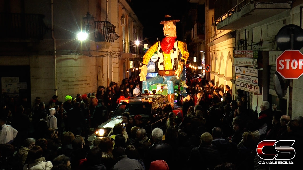 Carnevale a Gioiosa Marea la sfilata
