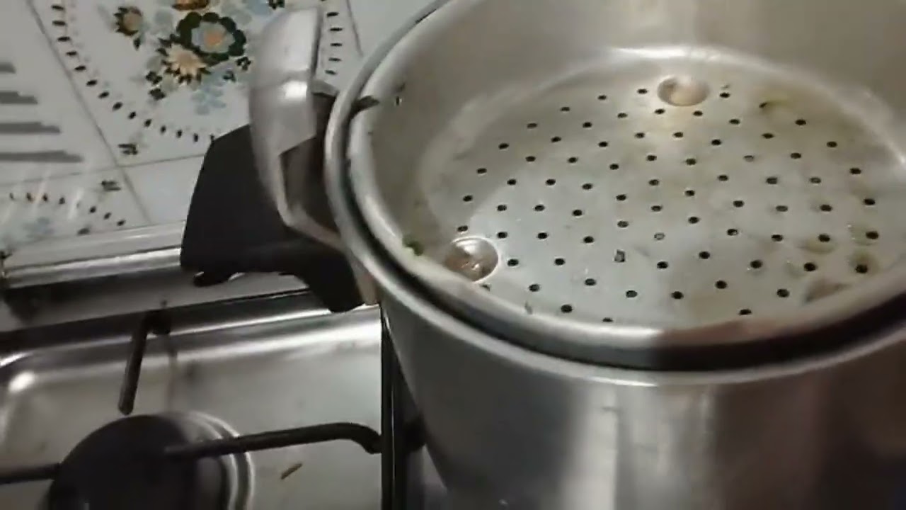 بقولة بالزيتون الاحمر والحامض