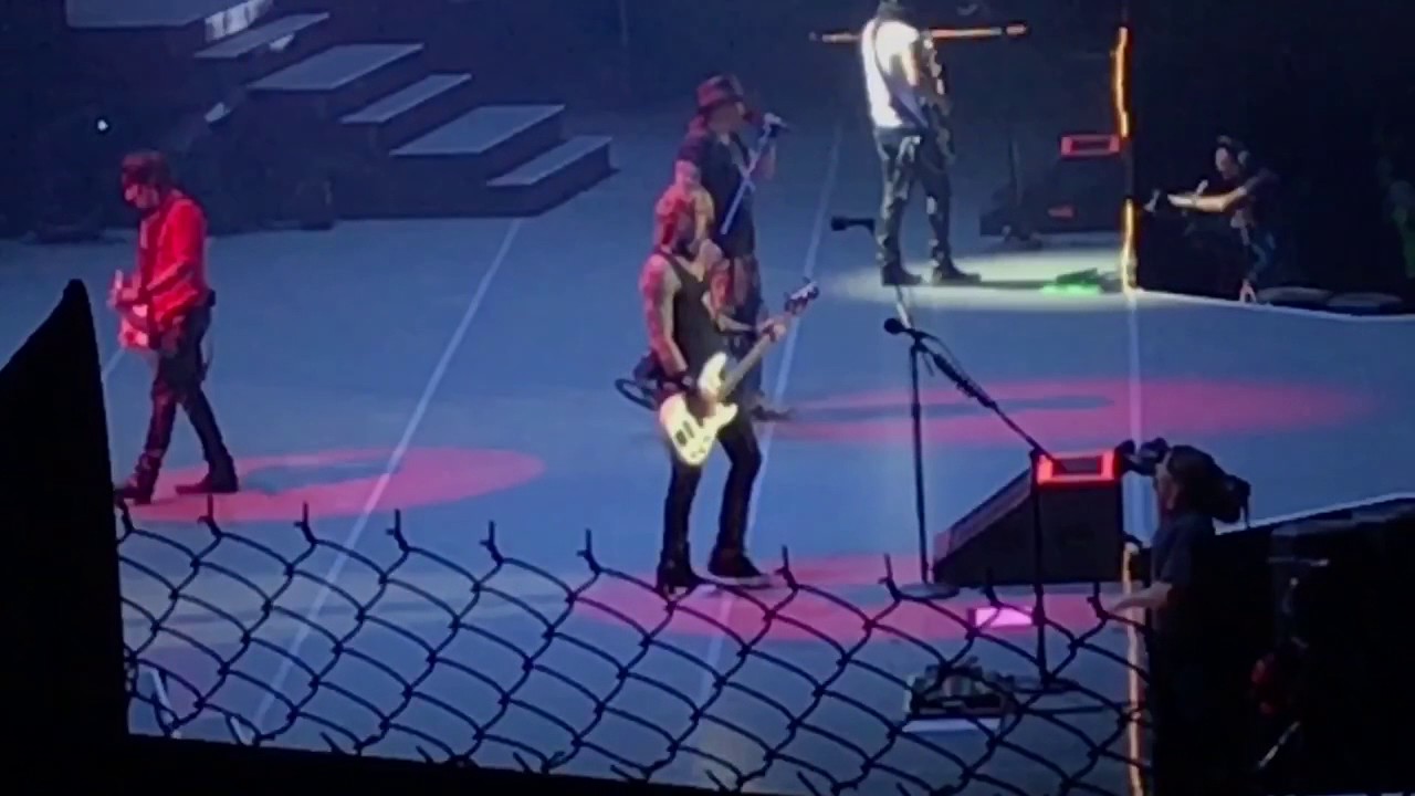 Guns N Roses - Civil War - Live Palacio de los Deportes CDMX 2016