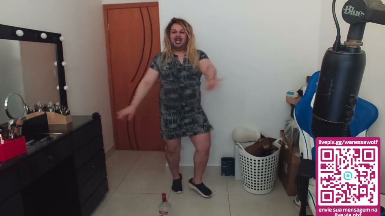 WANESSA WOLF - NA BOQUINHA DA GARRAFA 🍾