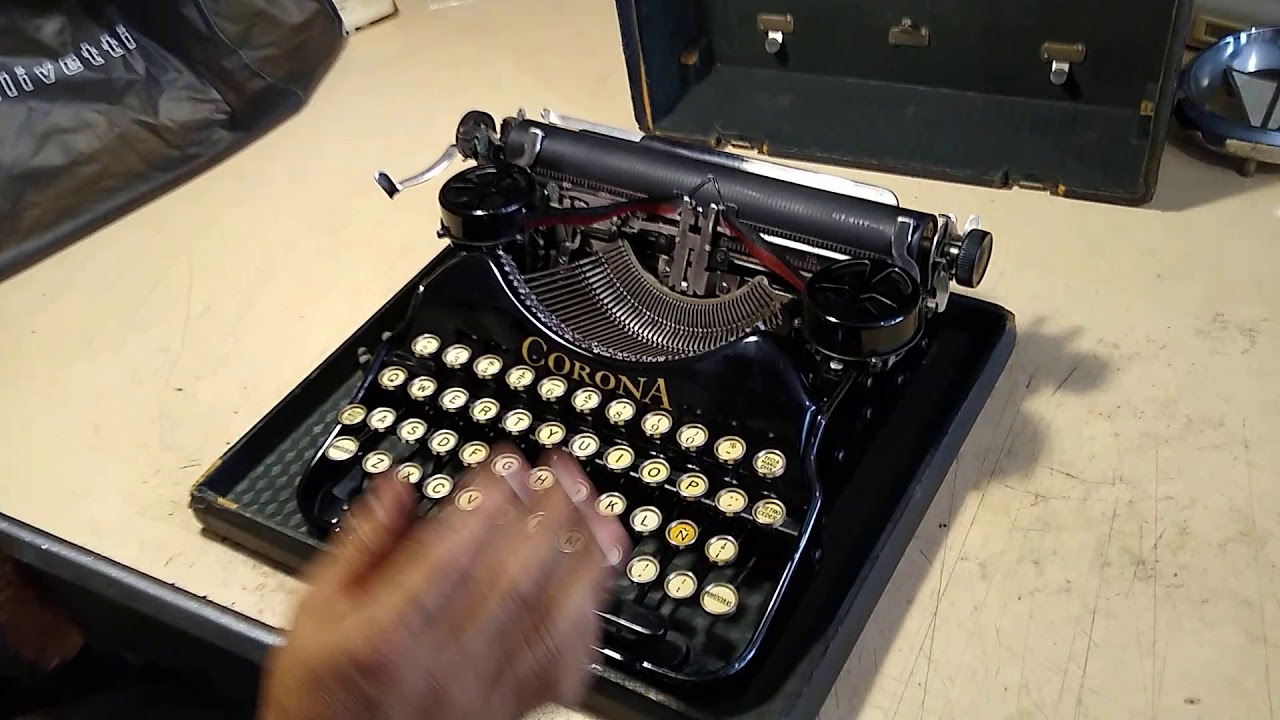 Maquina de escribir Antigua CORONA 4 año 1927
