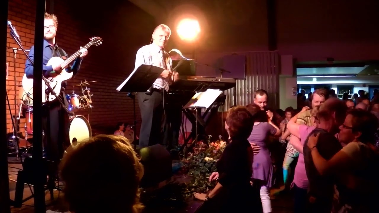 Ranuan Peuran talo elokuu 2013. Teuvo Oinas; Kohtalon Tango