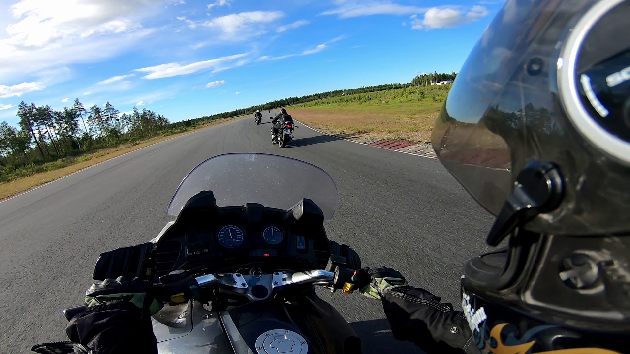 BMW R1100RT on track 4.7.19 botniaring
