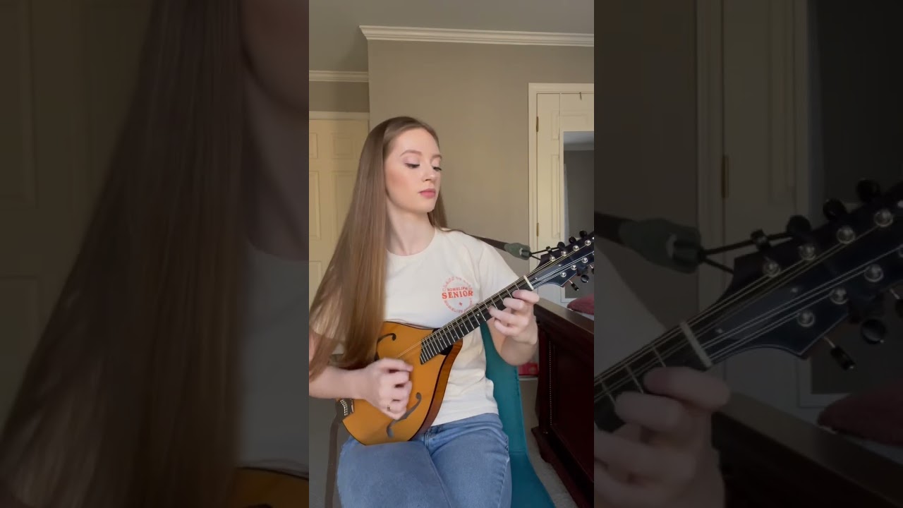 Emma Borders plays mandolin on How To Train Your Dragon soundtrack!