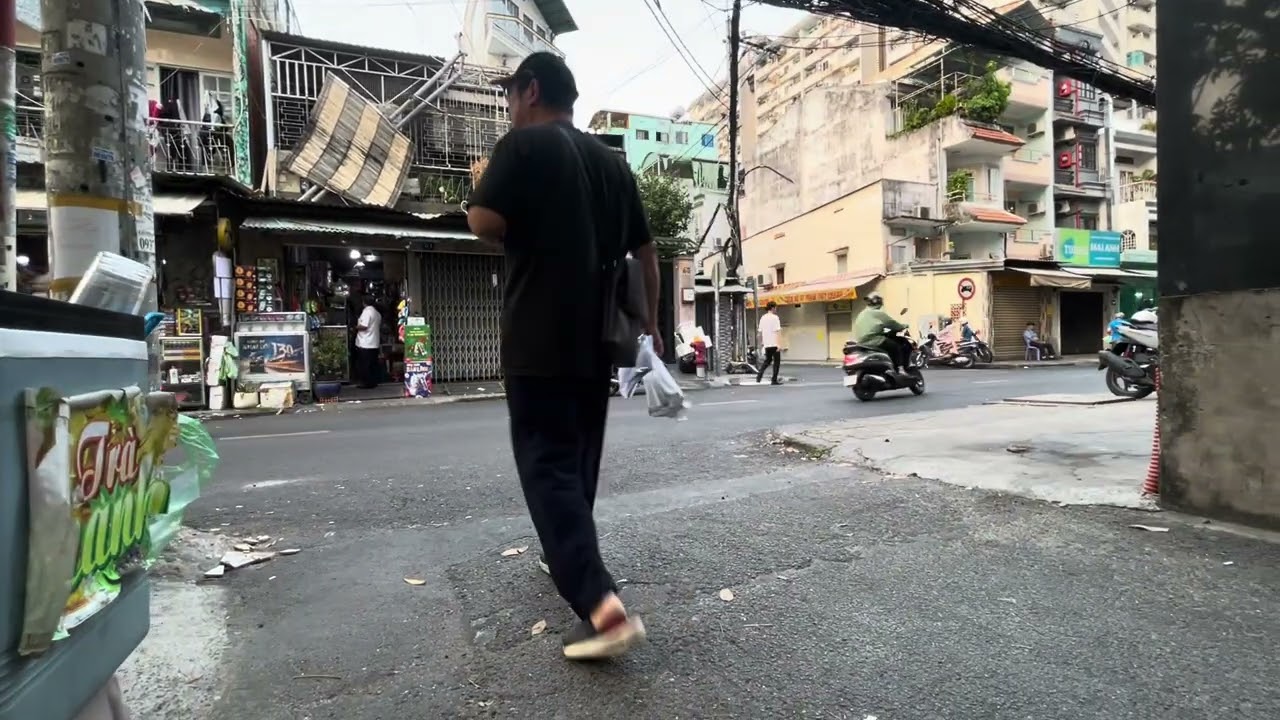 Phạm viết chánh chiều