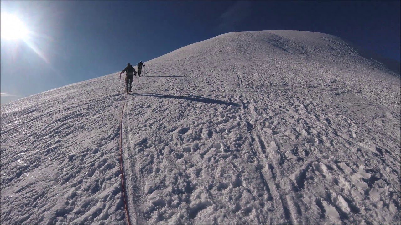 Vincentpyramide 4.215m