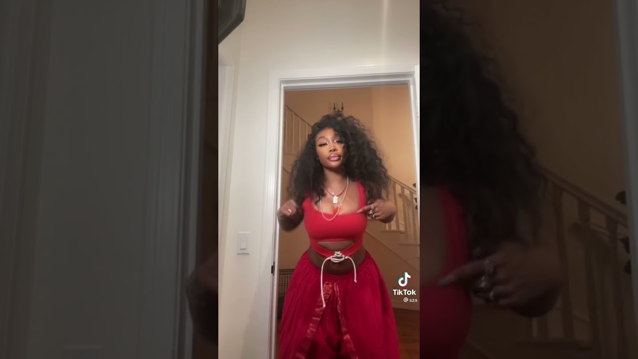 THE UGLY QUEEN SZA😍