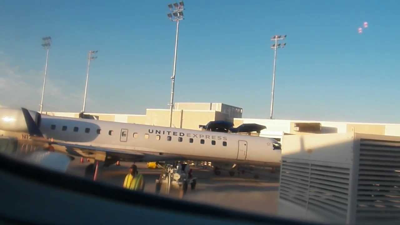 HD IAH United Express Push Back & Safety Announcement ERJ-145 November 2013 Houston Intercontinental