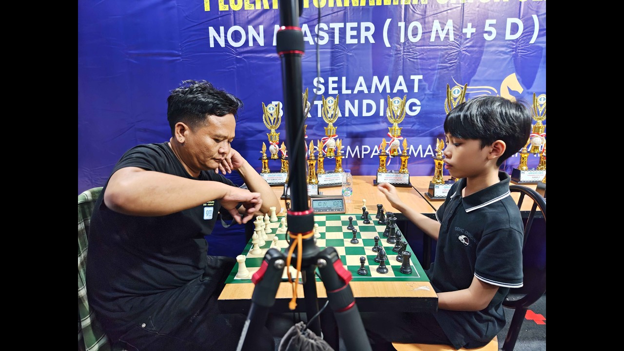 MusbeK VS NM Kenny Horasino Bach (Jr15), GREGOR CHESS SERIES 3.