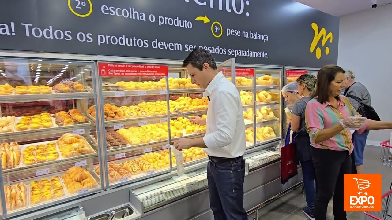 Autoatendimento na Padaria onde o cliente se serve e pesa nas balan&ccedil;as do supermercado