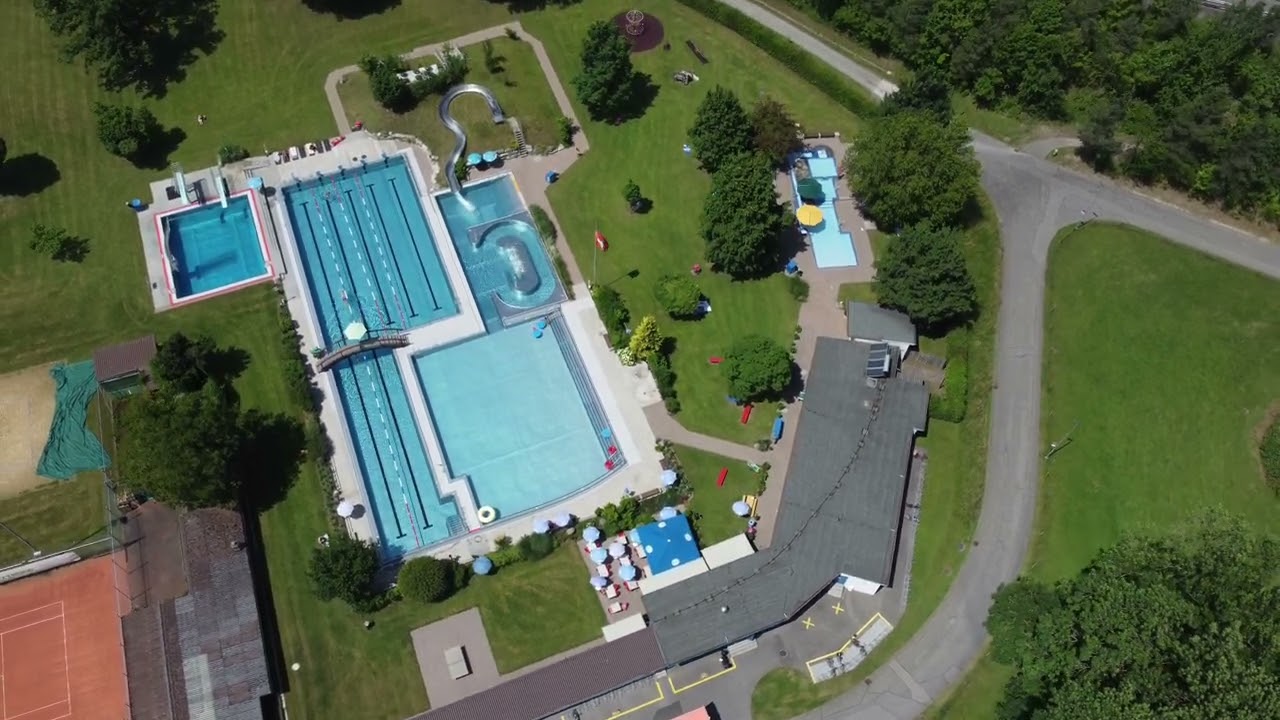 Thermalbad Zurzach aus der Luft / DJI Switzerland / Sportzentrum Effretikon / Grafstal Schwimmbad