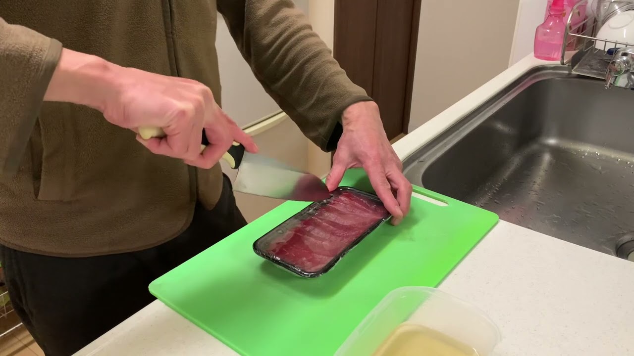 【孤独のキッチン】マグロの柚子胡椒漬け