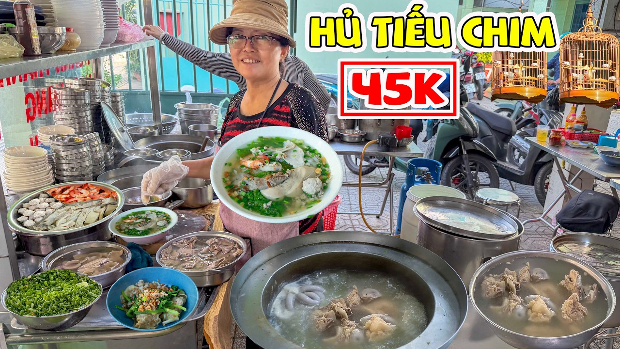 Hủ Tiếu Thập Cẩm 45K Vừa Ăn Vừa Chill Nghe Chim Hót Giữa Lòng Sài Gòn