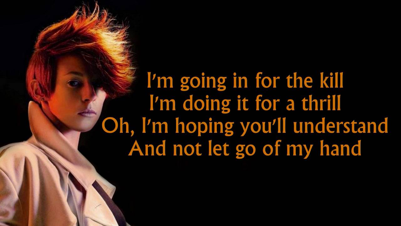 La Roux - In For The Kill (lyrics) [HD]