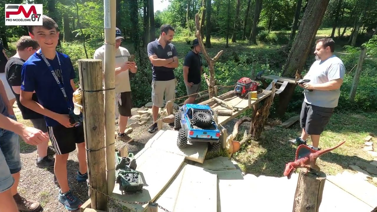 ep2 RC RACER'S 67   le tour complet du circuit crawler et aussi un peut de piste 1/8 avec le EMO-X..