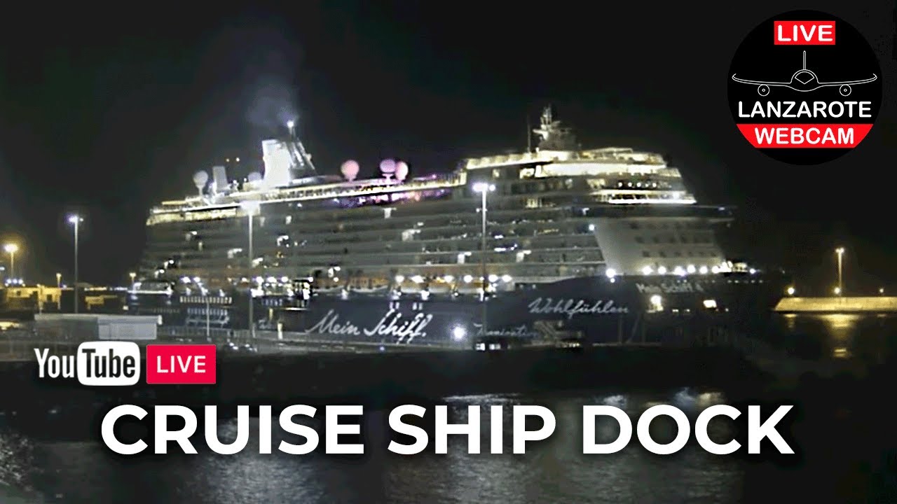 Lanzarote Cruise Ship Dock, Mein Shiff maneuver docking