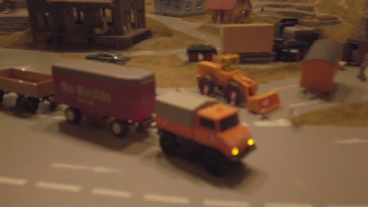 0137/10/21 Carson RC Micro Cars 1:87 Unimog & VW Bulli