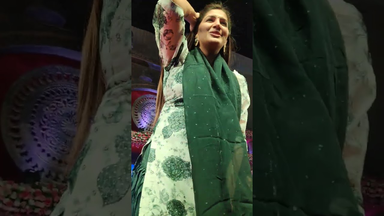 SAPNA CHOUDHARY LIVE PERFORMANCE
