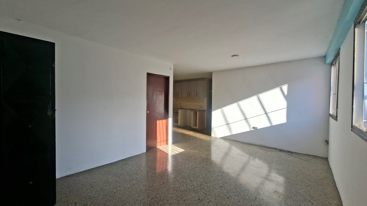 Apartamento en Venta. Urbanización El Obelisco (4 habitaciones)