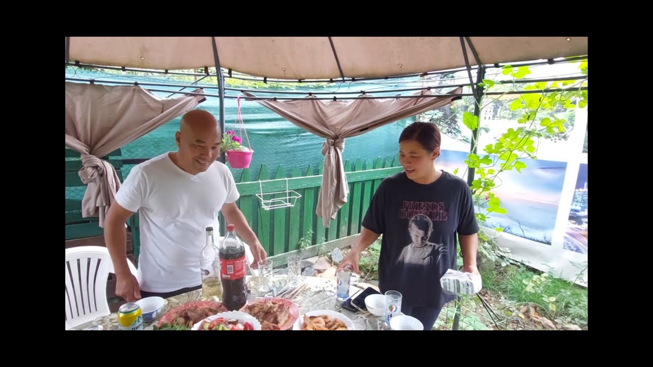 Thăm nhà vườn người Việt Nam mới biết giá nhà đất ở Bun cao gấp đôi sau 3 năm.