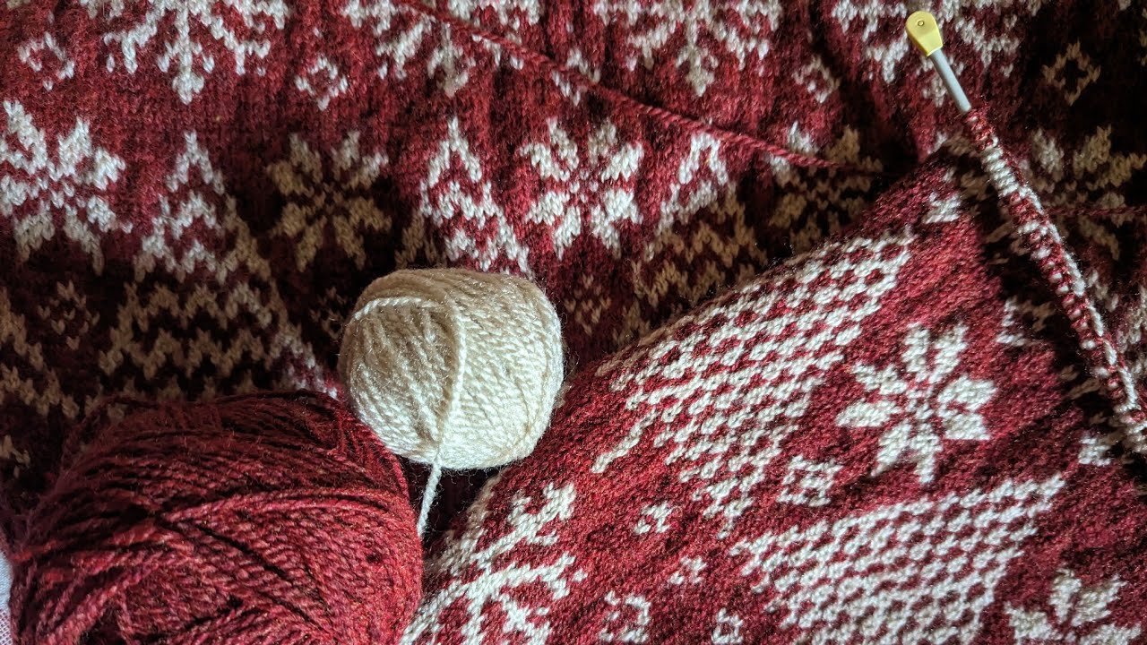 Stitched by Mrs D podcast episode 48 - Pine forest Christmas cardigan knitting