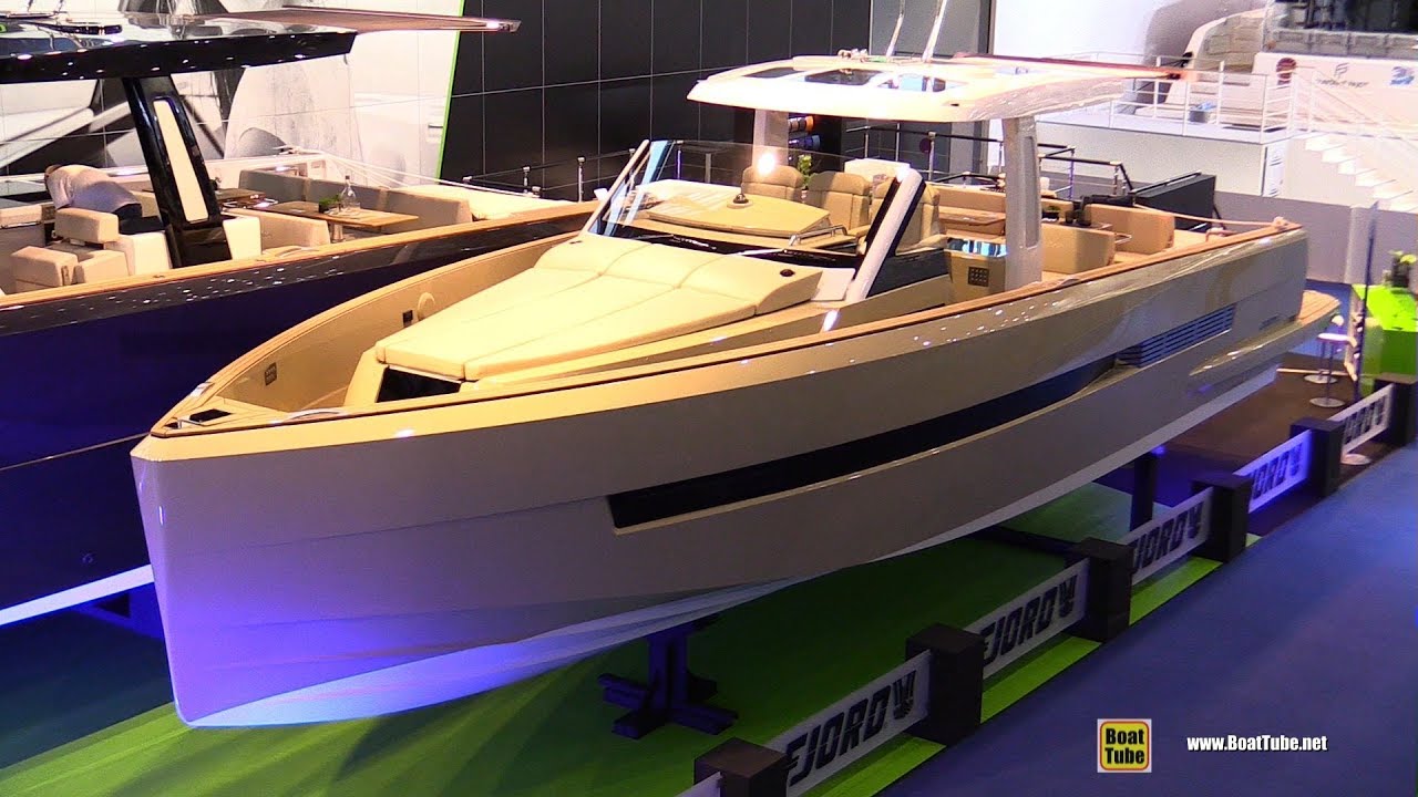 2018 Fjord 42 Open Yacht - Walkaround - 2018 Boot Dusseldorf Boat Show