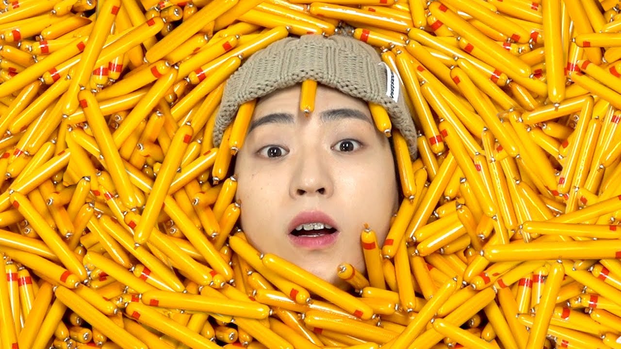 천하장사 소시지 300개 다 먹을 때까지 집에 못 감(300 Sausage stick Challenge!!! / 12,000Kcal)