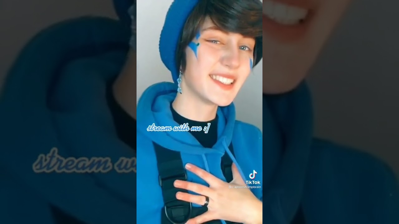 Skeppy cosplays