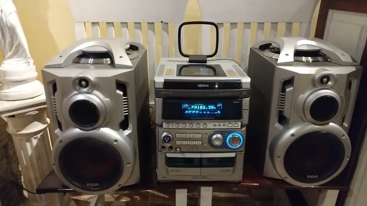 Aiwa sz70e con bafles biamplificados RCA