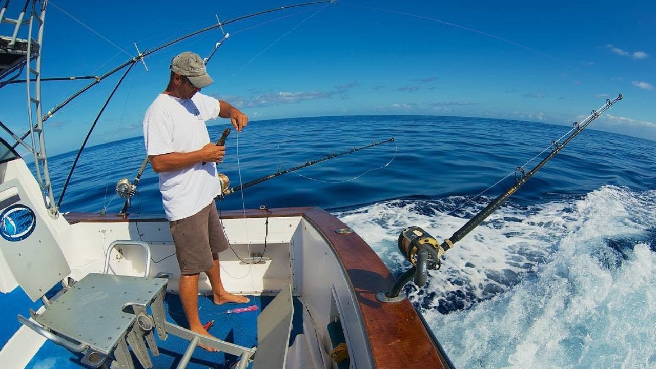 PECHE A LA TRAINE A L ILE DE LA REUNION