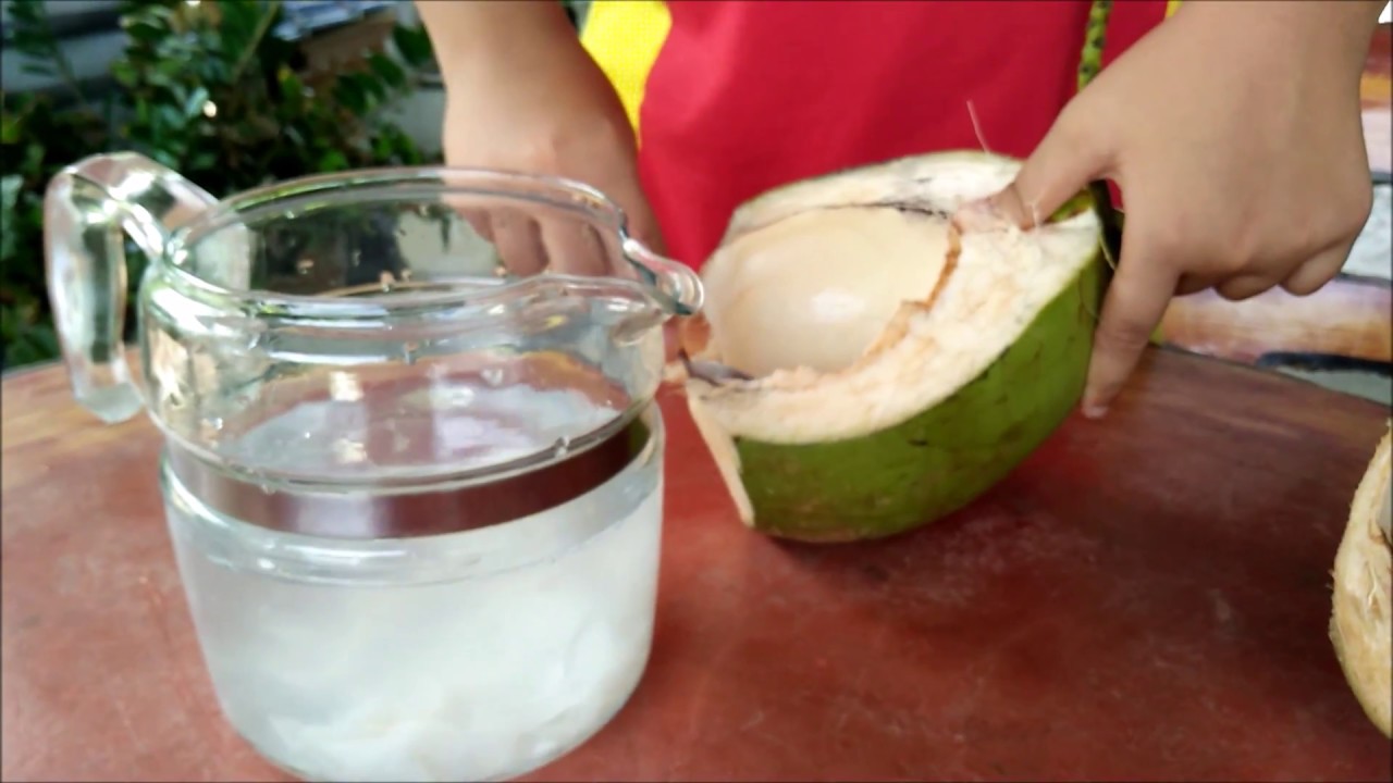 Opening Young Green coconut (water and meat ) 10,000
