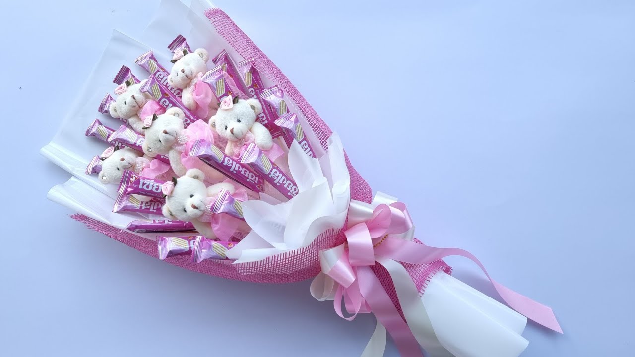 Bouquet​ of​ wafers and​ dolls วิธีทำช่อขนมและตุ๊กตา​