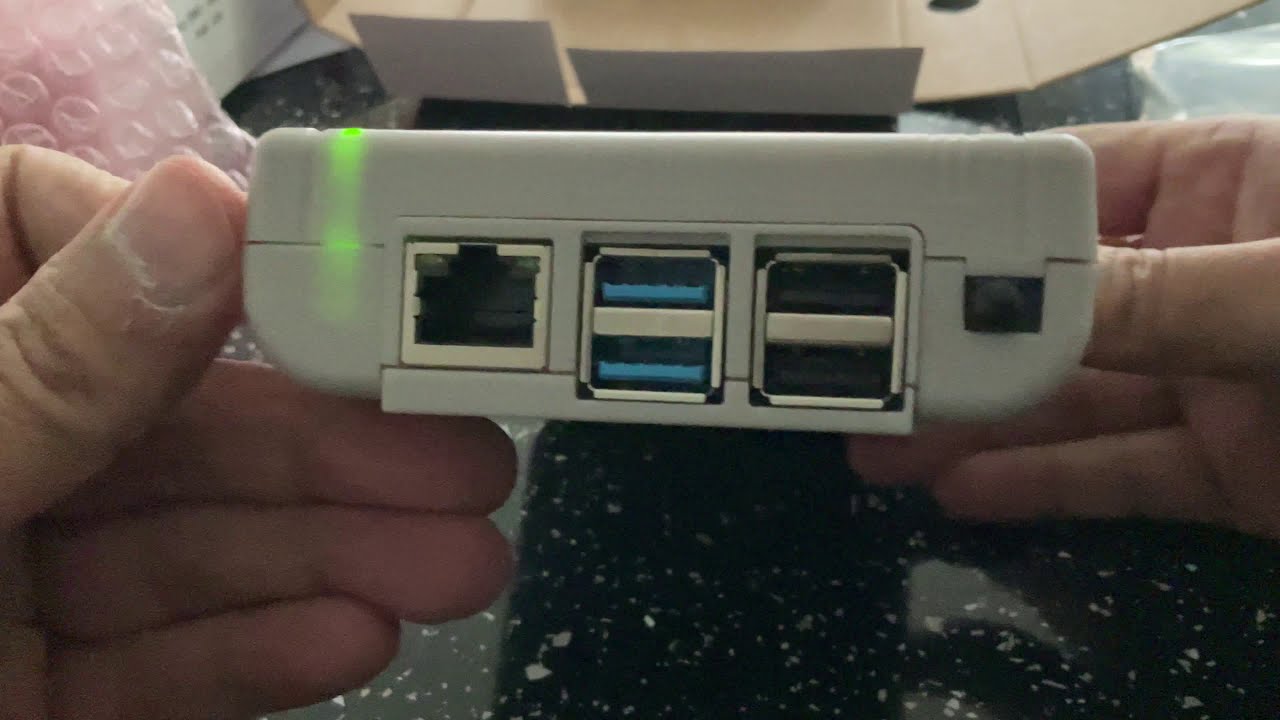 Experimental PiBoy DMG Pi4 4GB Unboxing video