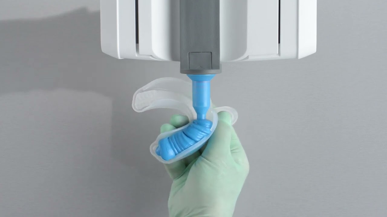 Tray filling using Pentamix™ Lite Automatic Mixing Unit