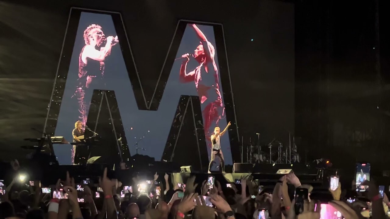 Strangelove (acustic by Martin) - Depeche Mode - Live Budapest 2023. július 28.