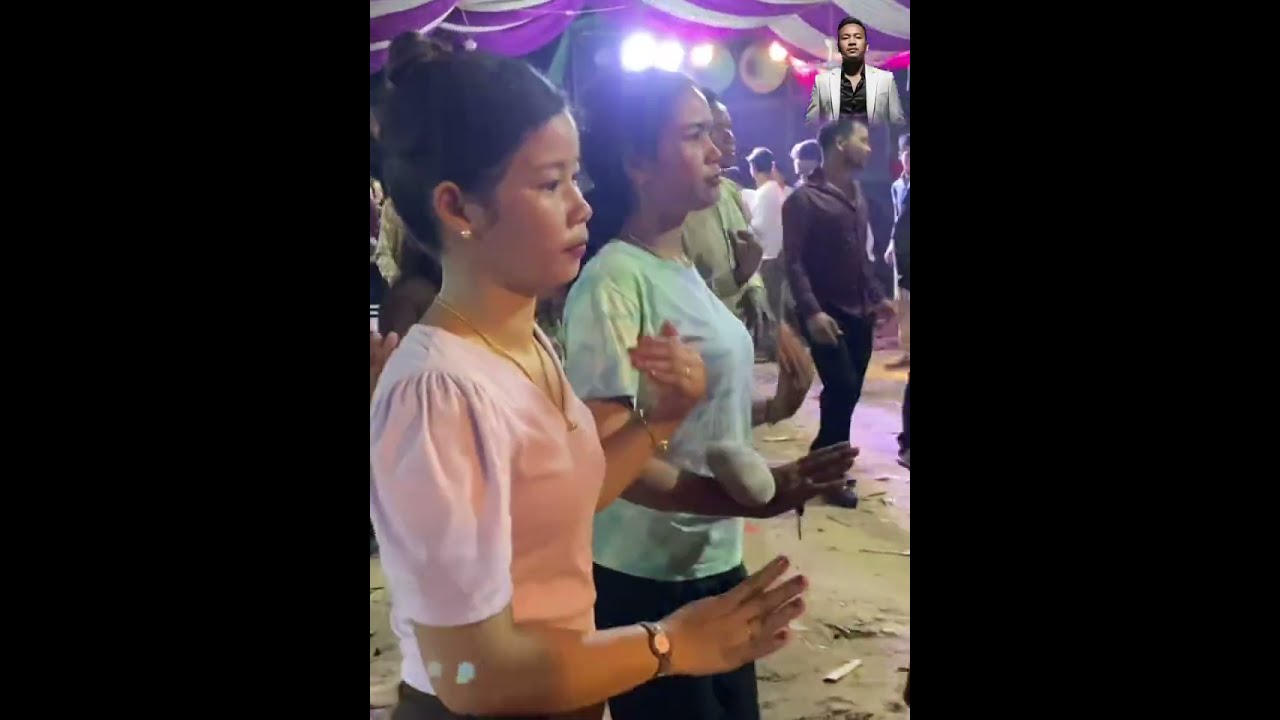 អ្នកភូមិកំពឺតរាំល្អៗ បទថ្មីចូលឆ្នាំថ្មី២០២៦ កន្រ្ទឹមបុកបាស់ឡូយ