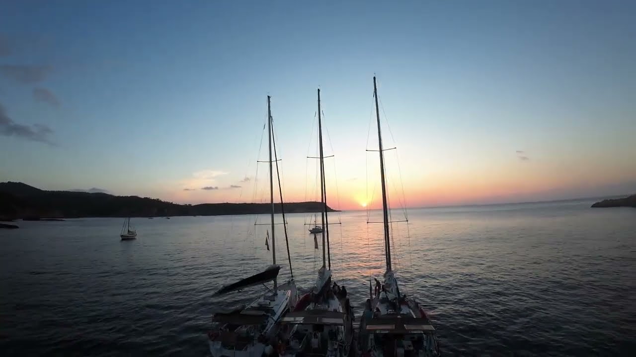 Ibiza/JOIN THE CREW