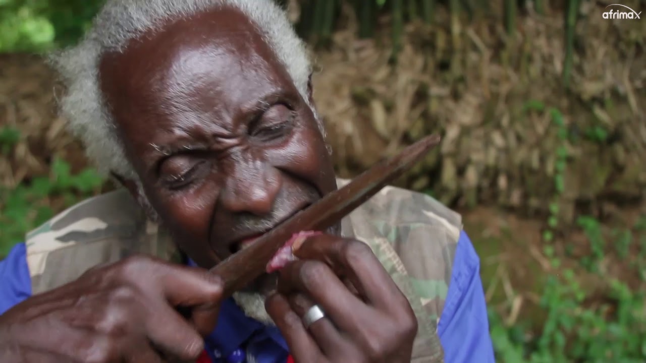 Amaze imyaka 100 arya inyama mbisi | Yabaye muri Amerika ari umucakara | Yarwanye intambara yisi ya2