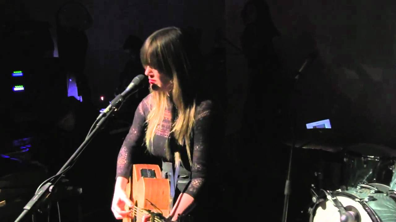 Julia Stone - Bloodbuzz Ohio (Live in London)