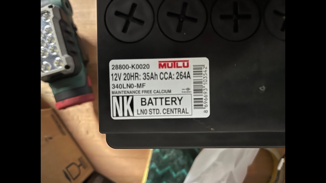 Toyota Yaris Hybrid 2020~2024 - Guida sostituzione batteria (battery failure)