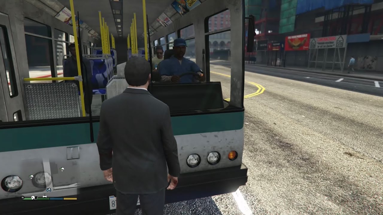 GTA 5: Michael Taunting Bus Drivers!