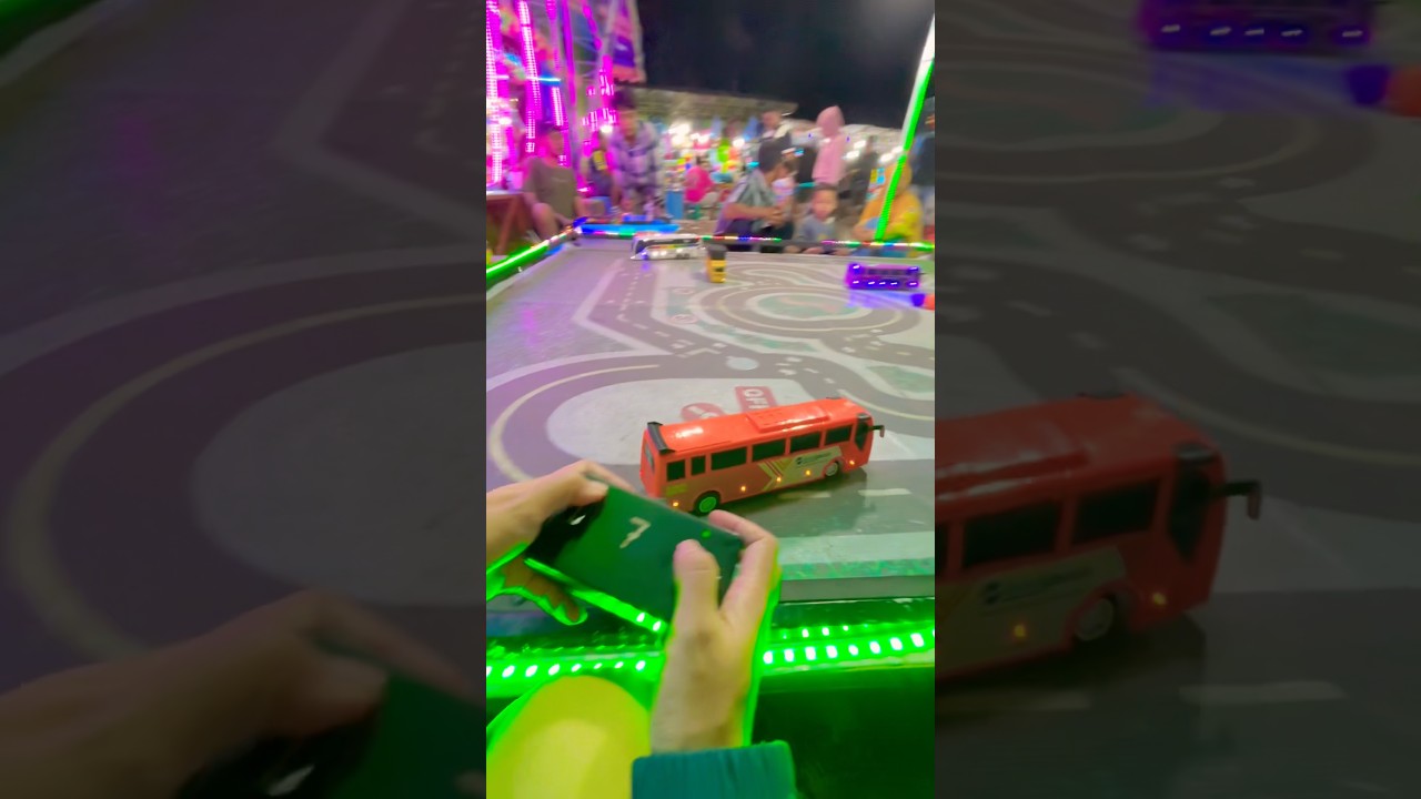 Mainan miniatur bus TransJakarta remot #mobilmobilan #rc #bustransjakarta #toycars #pasarmalam