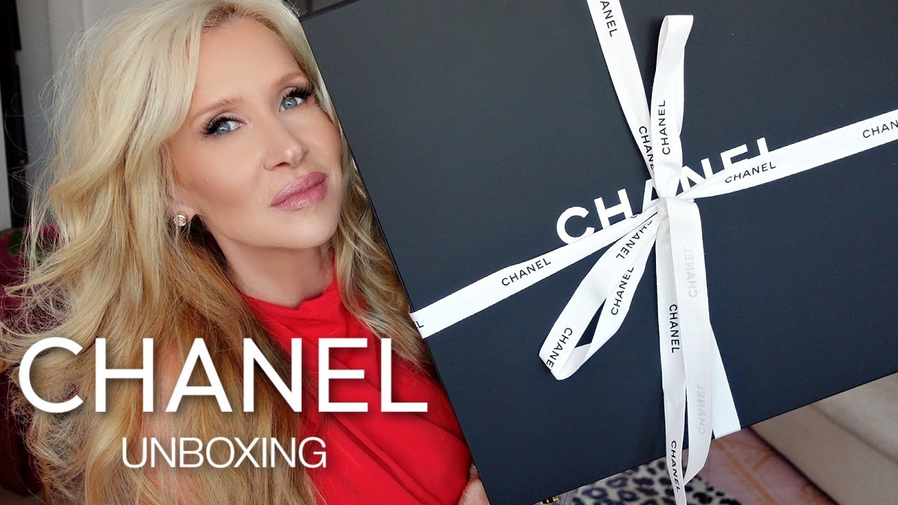 CHANEL 22 Medium HANDBAG UNBOXING ~ 