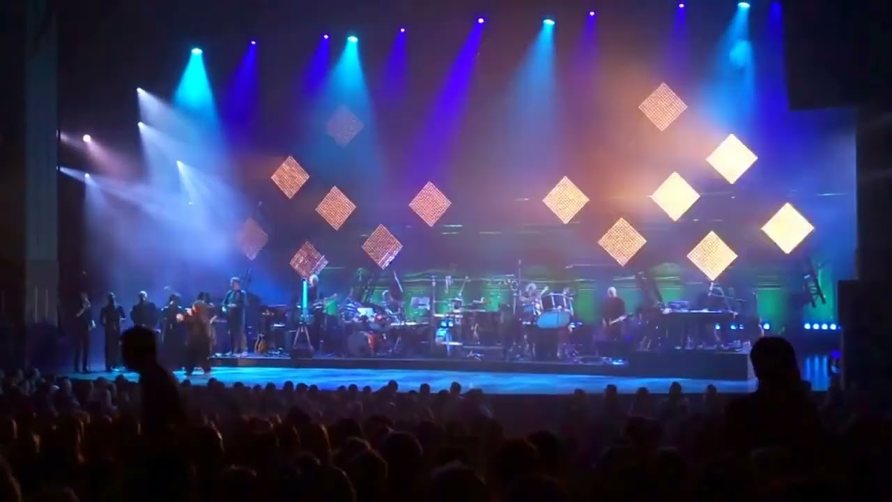 Kate Bush - Running Up That Hill live Before The Dawn, London 2014