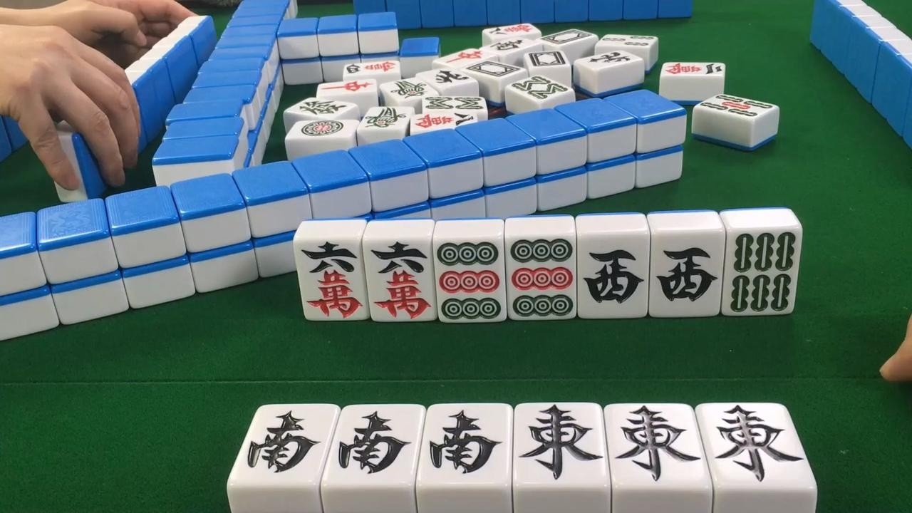 小哥好不容易做成的对对碰，却无胡大牌的运气，最后伤心欲绝