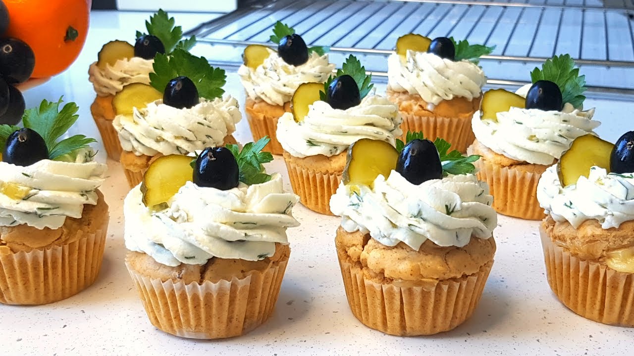 СЫТНЫЕ КЕКСЫ. Капкейки с Курицей и Сыром // Chicken and Cheese Cupcakes Recipe